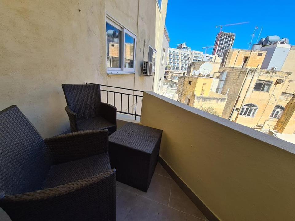 St Julians Central 2 Bedroom Apartment سانت جوليان المظهر الخارجي الصورة